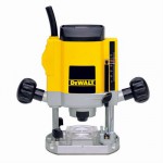 Фрезер DeWALT DW614